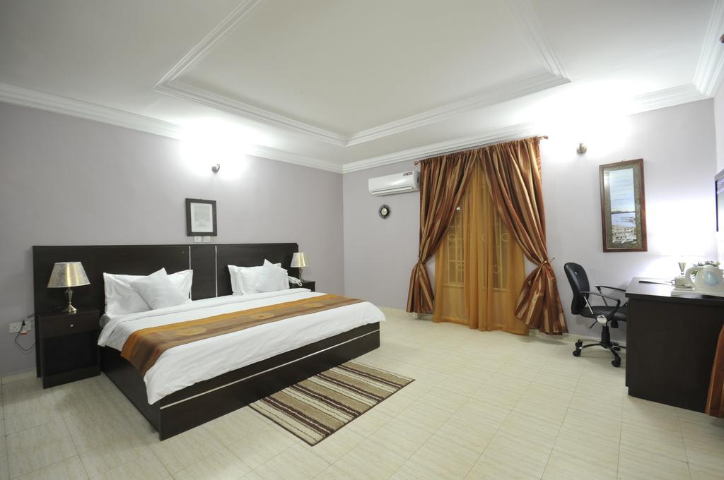 Sheer Luxury Apartments And Suites Abuja Bilik gambar